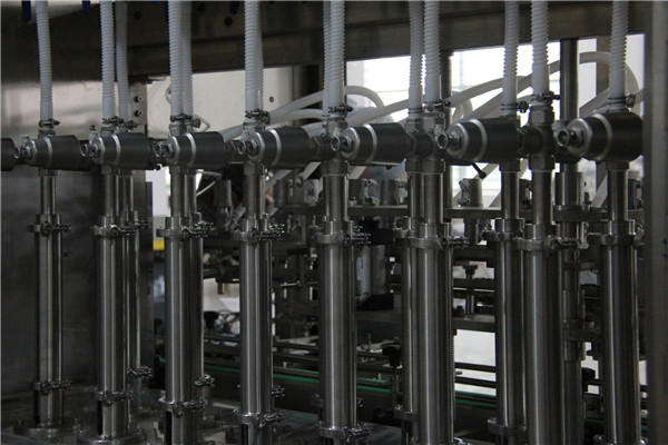 उच्च क्षमता वाले शिमला मिर्च सॉस रैखिक तरल भरने की मशीन